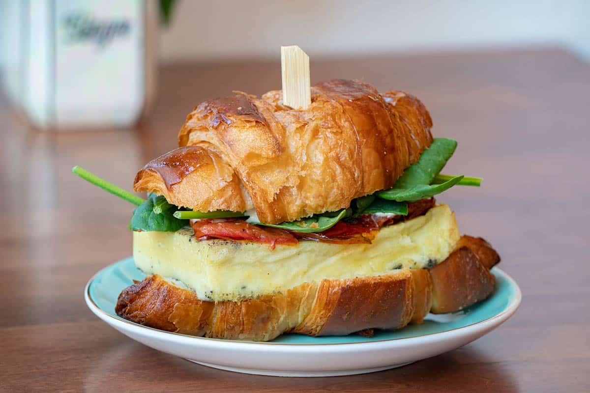 eggsoufflesandwichcroissant2 Meringue Bakery & Cafe