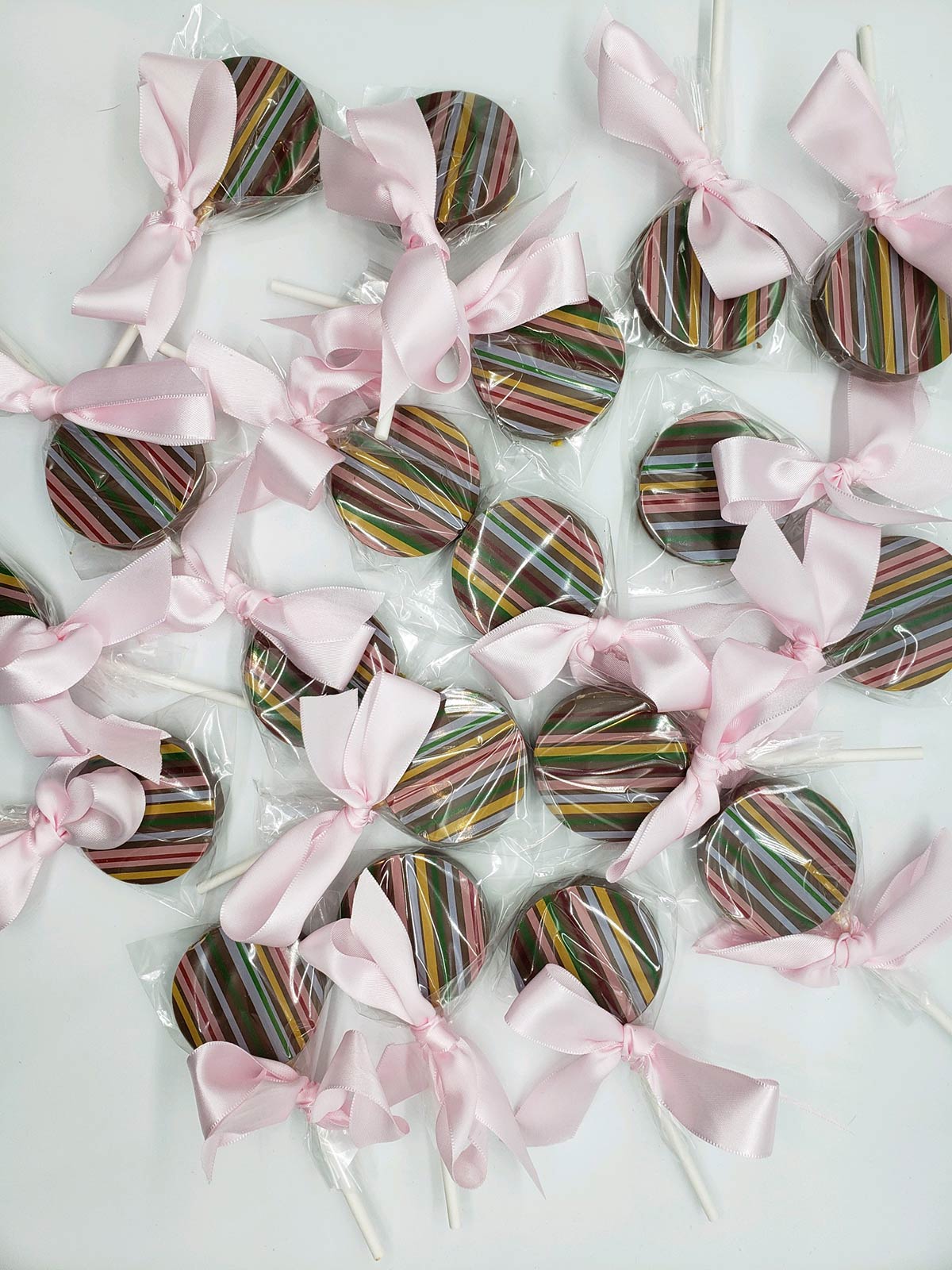 lollypops2 Meringue Bakery & Cafe